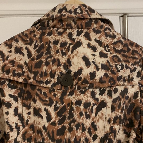 Beautiful Marc Bouwer cheetah print belted jacket - Picture 7 of 10